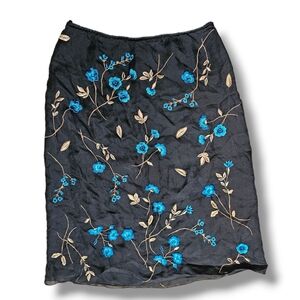 I.N.C. I yet national Concepts vintage embroidered silk. 4